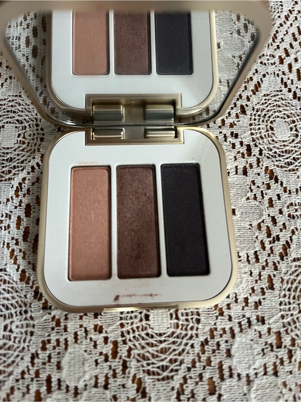 Jane Iredale Pure Pressed Triple Eye Shadow Compact, Brown Sugar - Picture 6 of 9